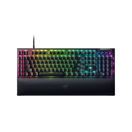 Razer BlackWidow V4 Gaming Keyboard z RGB i makrami.